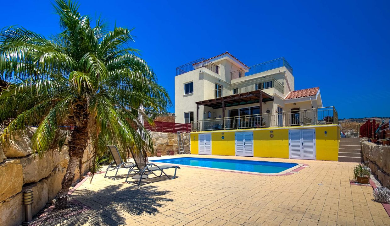 3 Bedroom Villa For Sale - Pissouri, Pissouri Village, Limassol: ID 1068 13 - ID 1068 - Comark Estates