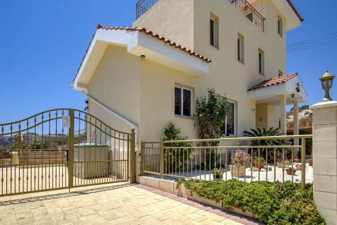 3 Bedroom Villa For Sale - Pissouri, Pissouri Village, Limassol: ID 1068 35 - ID 1068 - Comark Estates