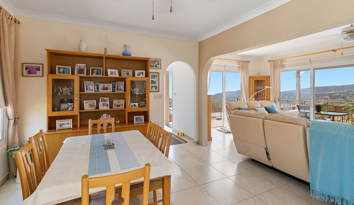 3 Bedroom Villa For Sale - Pissouri, Pissouri Village, Limassol: ID 1068 04 - ID 1068 - Comark Estates