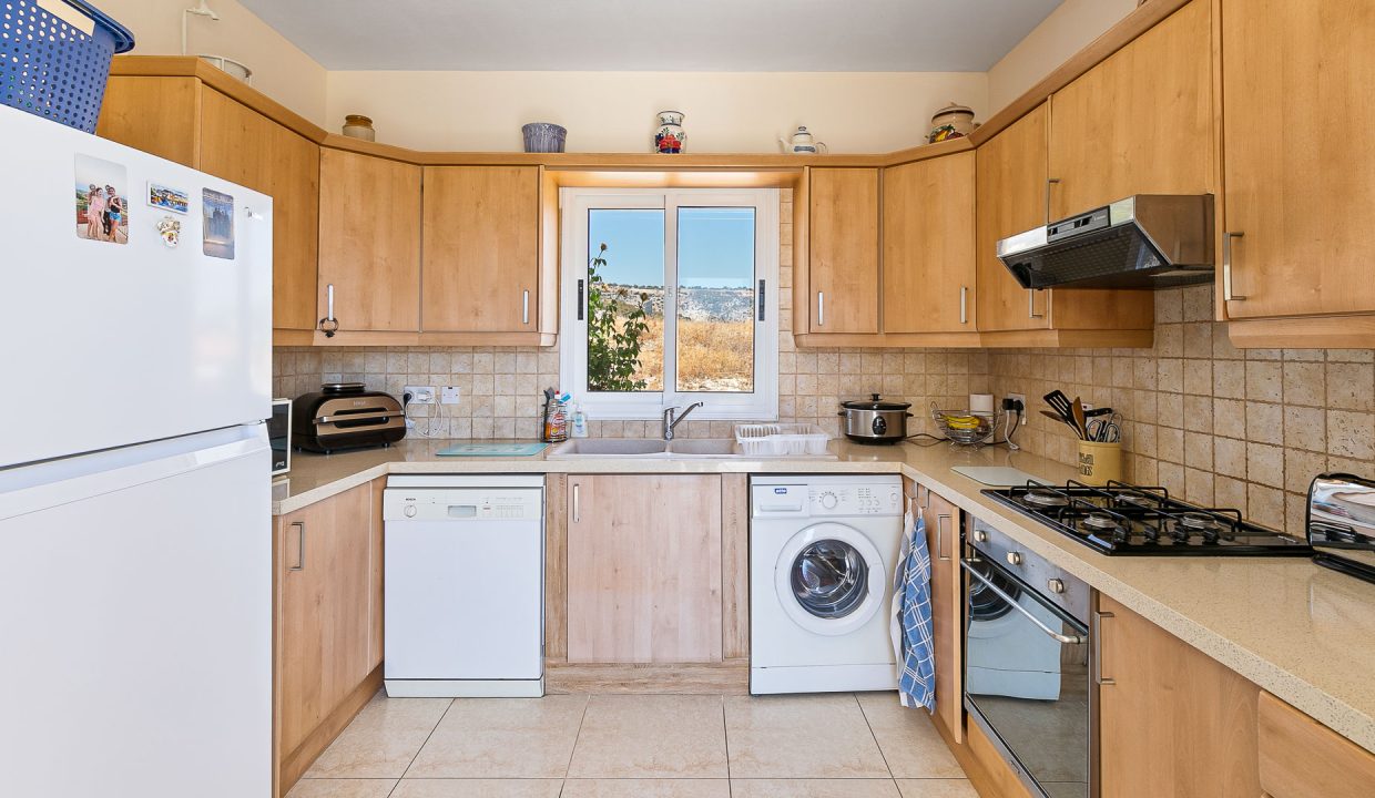 3 Bedroom Villa For Sale - Pissouri, Pissouri Village, Limassol: ID 1068 07 - ID 1068 - Comark Estates