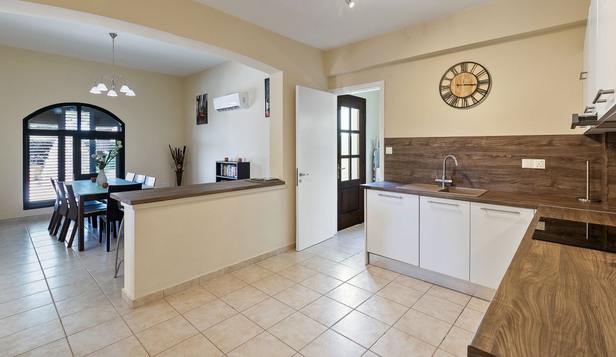 4 Bedroom Villa For Sale - Secret Valley/Venus Rock, Kouklia, Paphos: ID 1046 11 - ID 1046 - Comark Estates