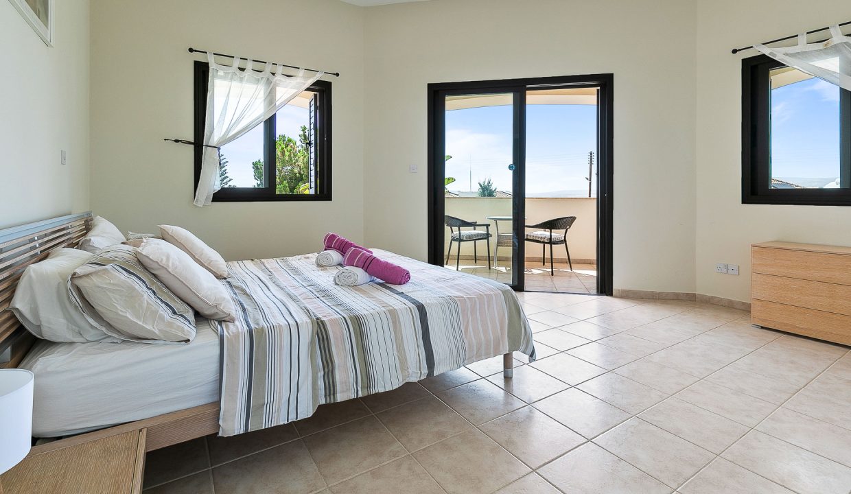4 Bedroom Villa For Sale - Secret Valley/Venus Rock, Kouklia, Paphos: ID 1046 25 - ID 1046 - Comark Estates