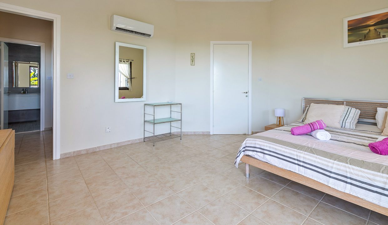 4 Bedroom Villa For Sale - Secret Valley/Venus Rock, Kouklia, Paphos: ID 1046 26 - ID 1046 - Comark Estates