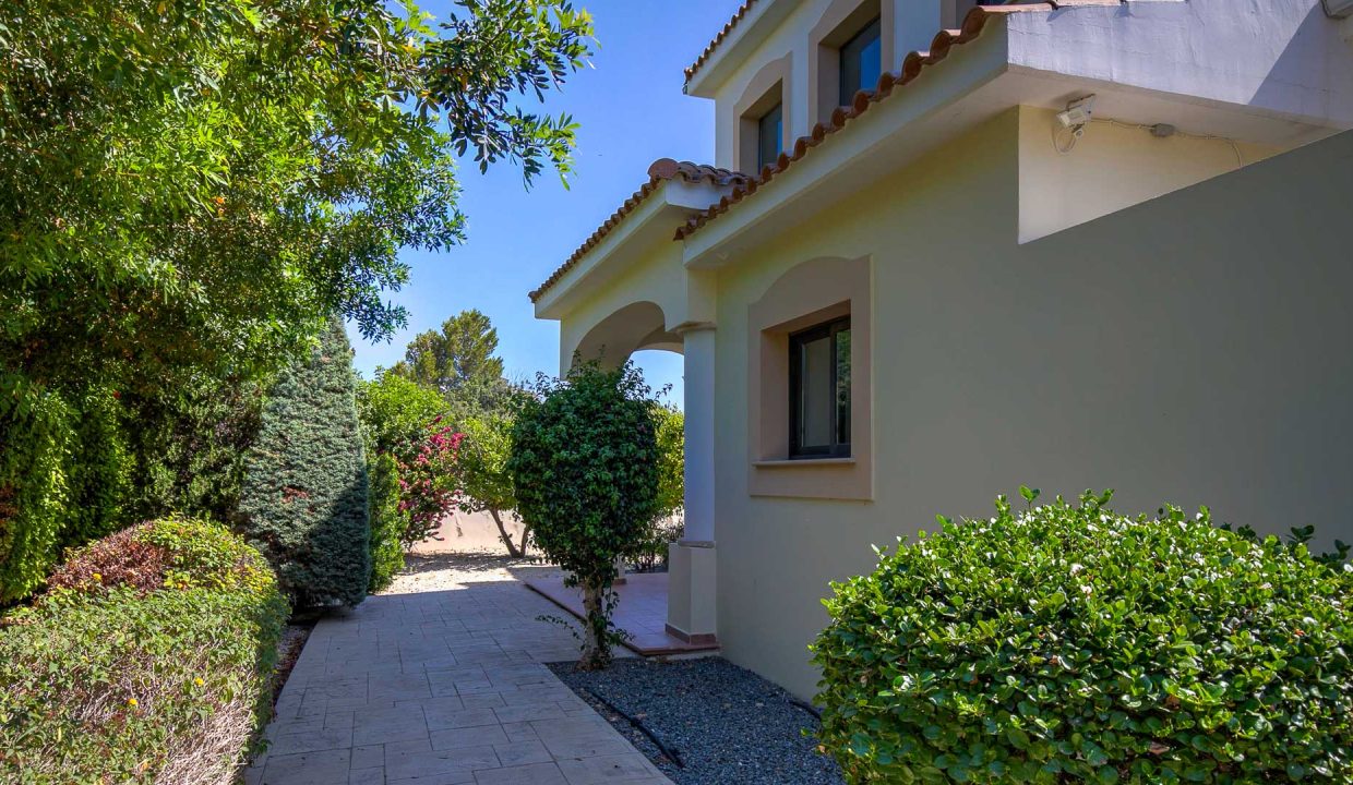 4 Bedroom Villa For Sale - Secret Valley/Venus Rock, Kouklia, Paphos: ID 1046 03 - ID 1046 - Comark Estates