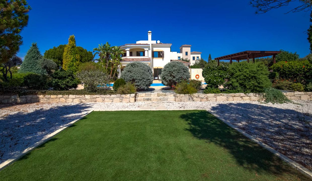 4 Bedroom Villa For Sale - Secret Valley/Venus Rock, Kouklia, Paphos: ID 1046 40 - ID 1046 - Comark Estates