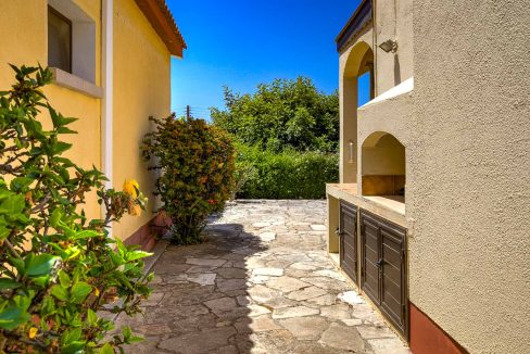 2 Bedroom Bungalow For Sale - Pissouri, Pissouri Bay, Limassol: ID 1087 14 - ID 1087 - Comark Estates