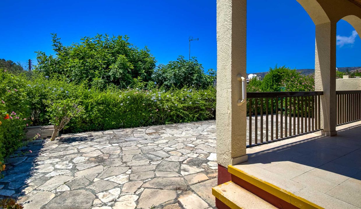 2 Bedroom Bungalow For Sale - Pissouri, Pissouri Bay, Limassol: ID 1087 15 - ID 1087 - Comark Estates