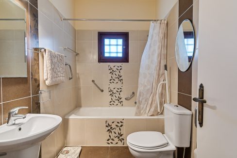 2 Bedroom Bungalow For Sale - Pissouri, Pissouri Bay, Limassol: ID 1087 10 - ID 1087 - Comark Estates