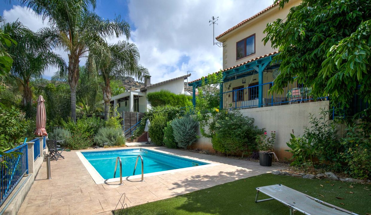 4 Bedroom House For Sale - Palodia Village, Limassol: ID 1081 29 - ID 1081 - Comark Estates