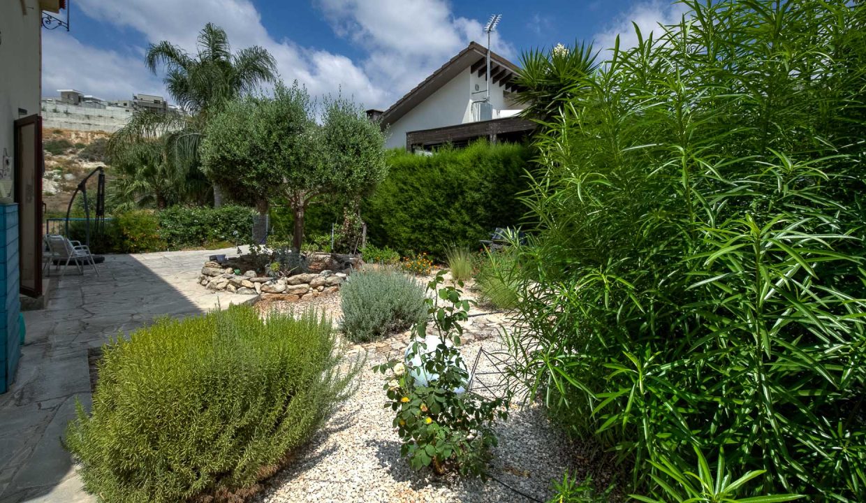 4 Bedroom House For Sale - Palodia Village, Limassol: ID 1081 05 - ID 1081 - Comark Estates