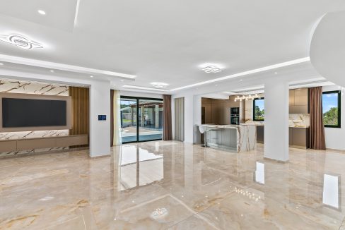 5 Bedroom Villa For Sale - Kouklia, Kouklia Village, Paphos : ID 1086 06 - ID 1086 - Comark Estates