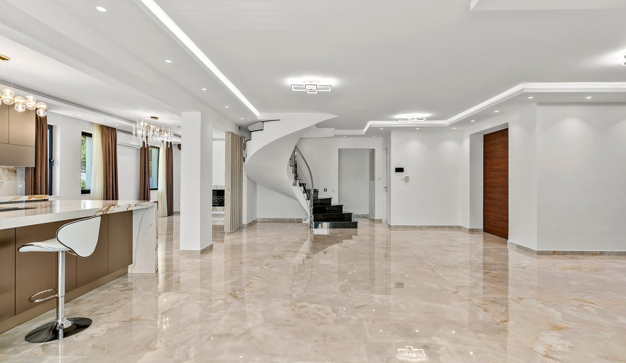 5 Bedroom Villa For Sale - Kouklia, Kouklia Village, Paphos : ID 1086 12 - ID 1086 - Comark Estates