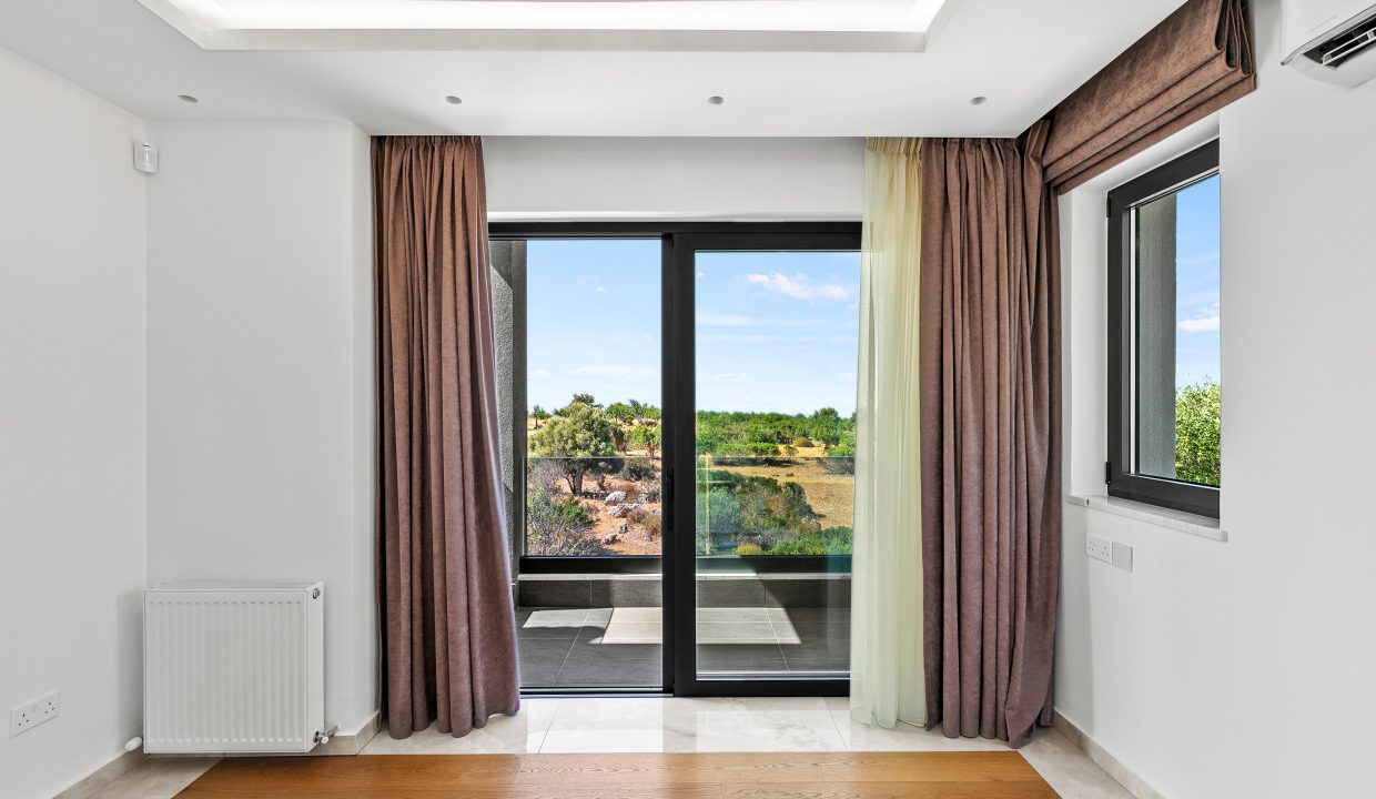 5 Bedroom Villa For Sale - Kouklia, Kouklia Village, Paphos : ID 1086 27 - ID 1086 - Comark Estates