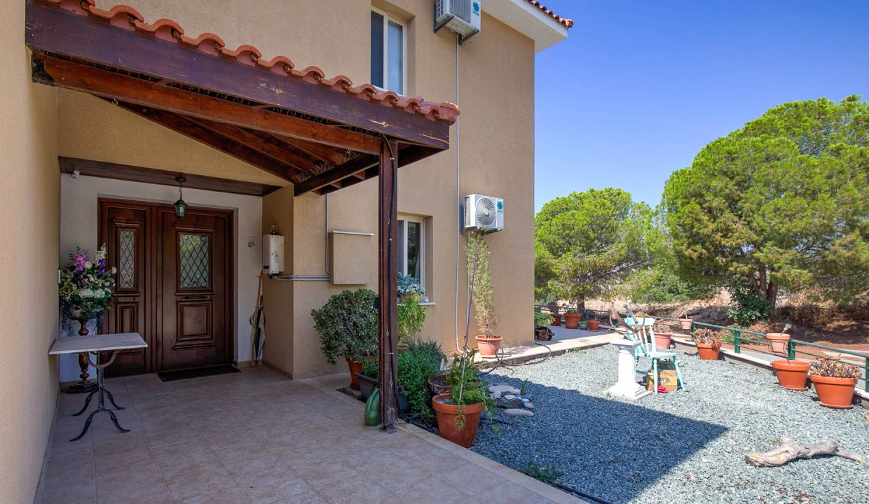 3 Bedroom Villa For Sale - Paramali, Paramali Village, Limassol: ID 1091 04 - ID 1091 - Comark Estates