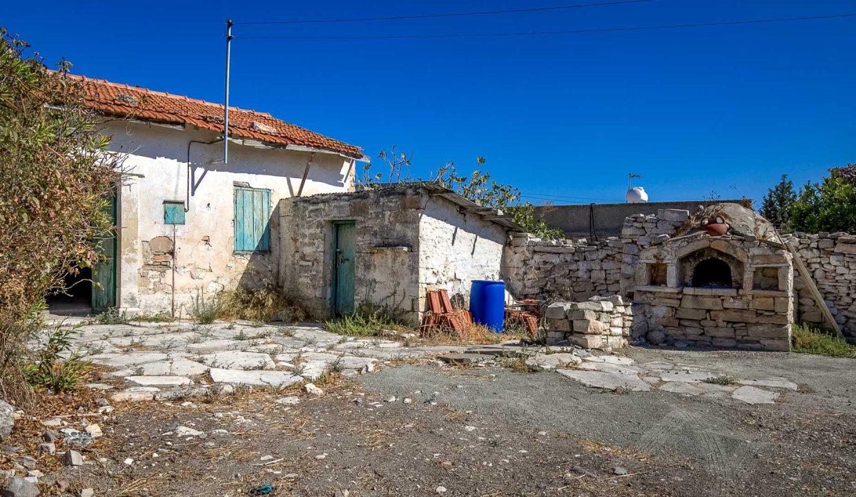 Village House For Sale - Prastio Village, Limassol: ID 1097 03 - ID 1097 - Comark Estates