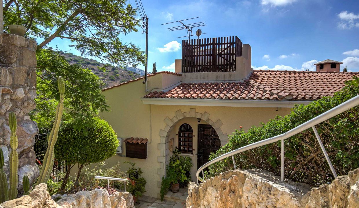 3 Bedroom Bungalow For Sale - Zelemenos, Koil, Tala, Paphos: ID 1093 03 - ID 1093 - Comark Estates