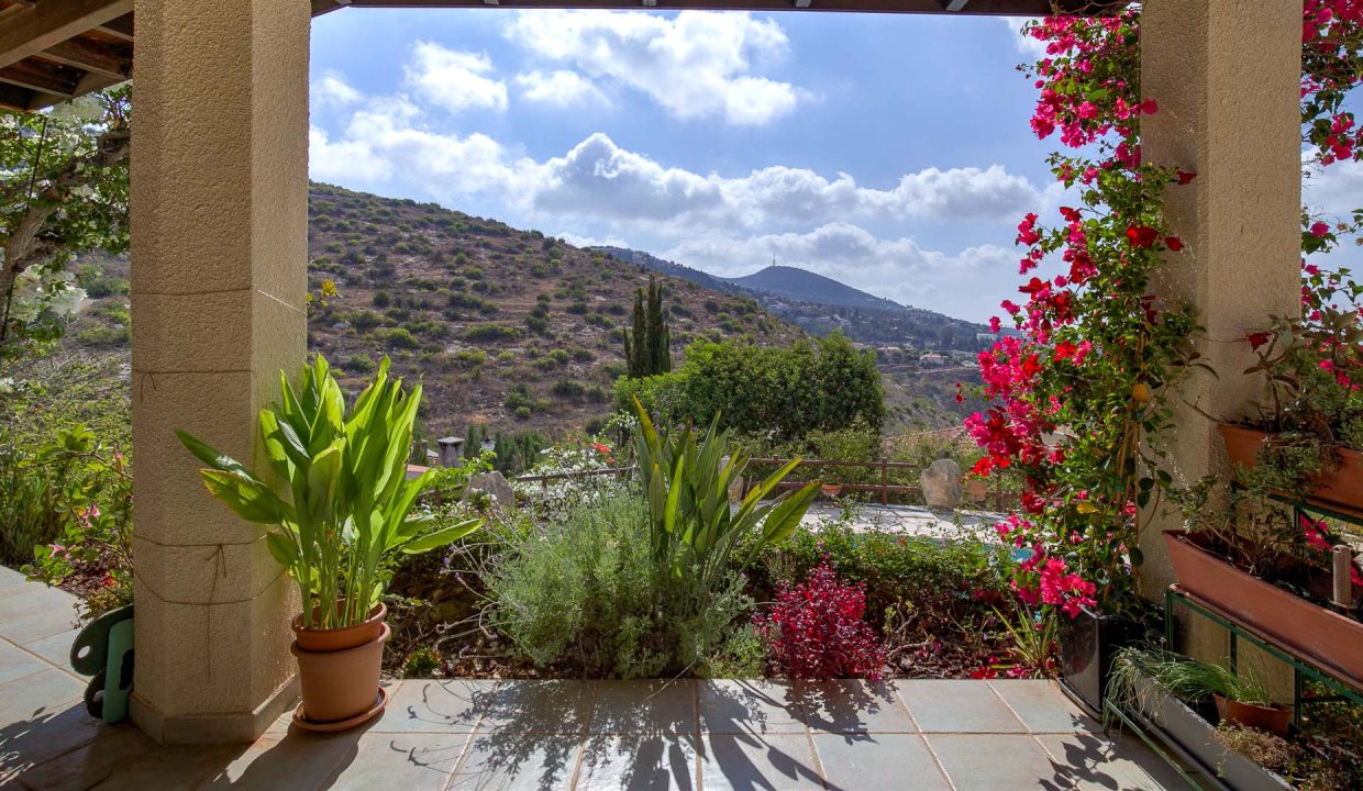3 Bedroom Bungalow For Sale - Zelemenos, Koil, Tala, Paphos: ID 1093 24 - ID 1093 - Comark Estates