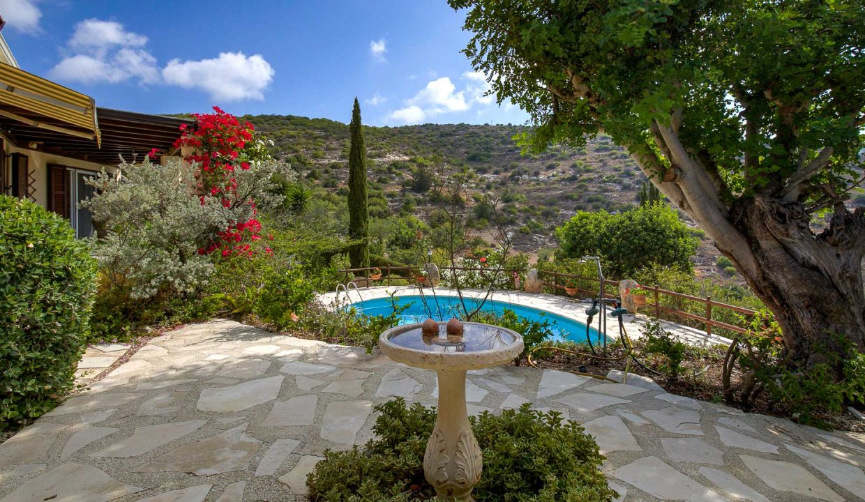 3 Bedroom Bungalow For Sale - Zelemenos, Koil, Tala, Paphos: ID 1093 27 - ID 1093 - Comark Estates
