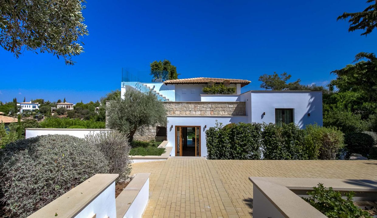 5 Bedroom Villa For Sale - Eastern Plateau, Aphrodite Hills, Paphos: ID 1094 10 – ID 1094 - Comark Estates