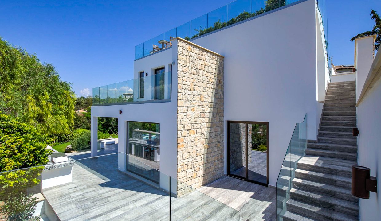 5 Bedroom Villa For Sale - Eastern Plateau, Aphrodite Hills, Paphos: ID 1094 68 – ID 1094 - Comark Estates