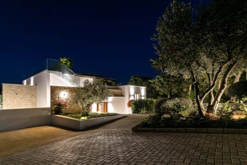 5 Bedroom Villa For Sale - Eastern Plateau, Aphrodite Hills, Paphos: ID 1094 76 – ID 1094 - Comark Estates
