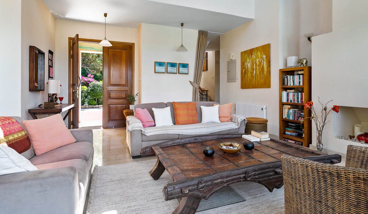 3 Bedroom Villa For Sale - Eastern Plateau, Aphrodite Hills, Paphos: ID 1096 10 – ID 1096 - Comark Estates