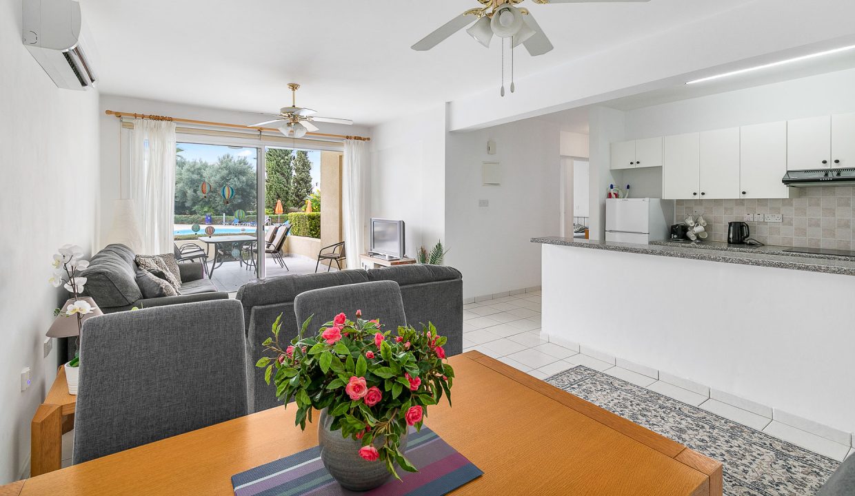 2 Bedroom Apartment For Sale - Agia Marinouda, Paphos: ID 1115 06 - ID 1115 - Comark Estates