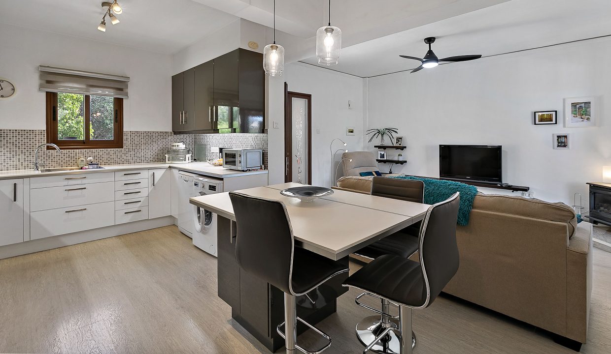 2 Bedroom Townhouse For Sale - Pissouri Bay, Pissouri Village, Limassol: ID 1114 07 - ID 1114 - Comark Estates