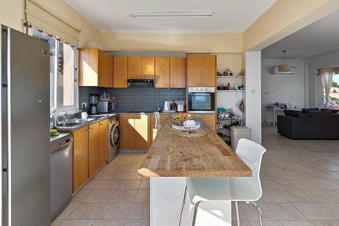 3 Bedroom Villa For Sale - Pissouri, Pissouri Village, Limassol: ID 1109 11 - ID 1109 - Comark Estates