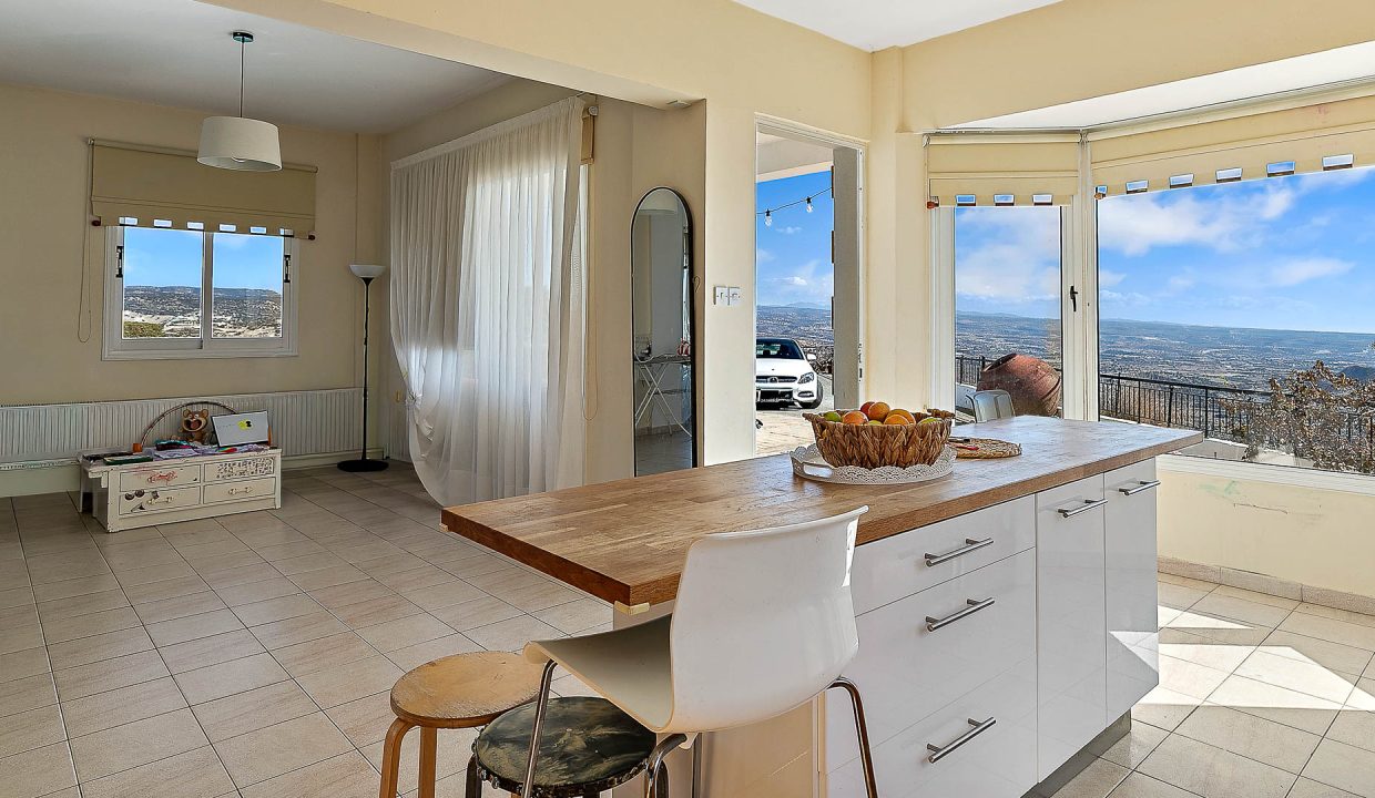 3 Bedroom Villa For Sale - Pissouri, Pissouri Village, Limassol: ID 1109 13 - ID 1109 - Comark Estates