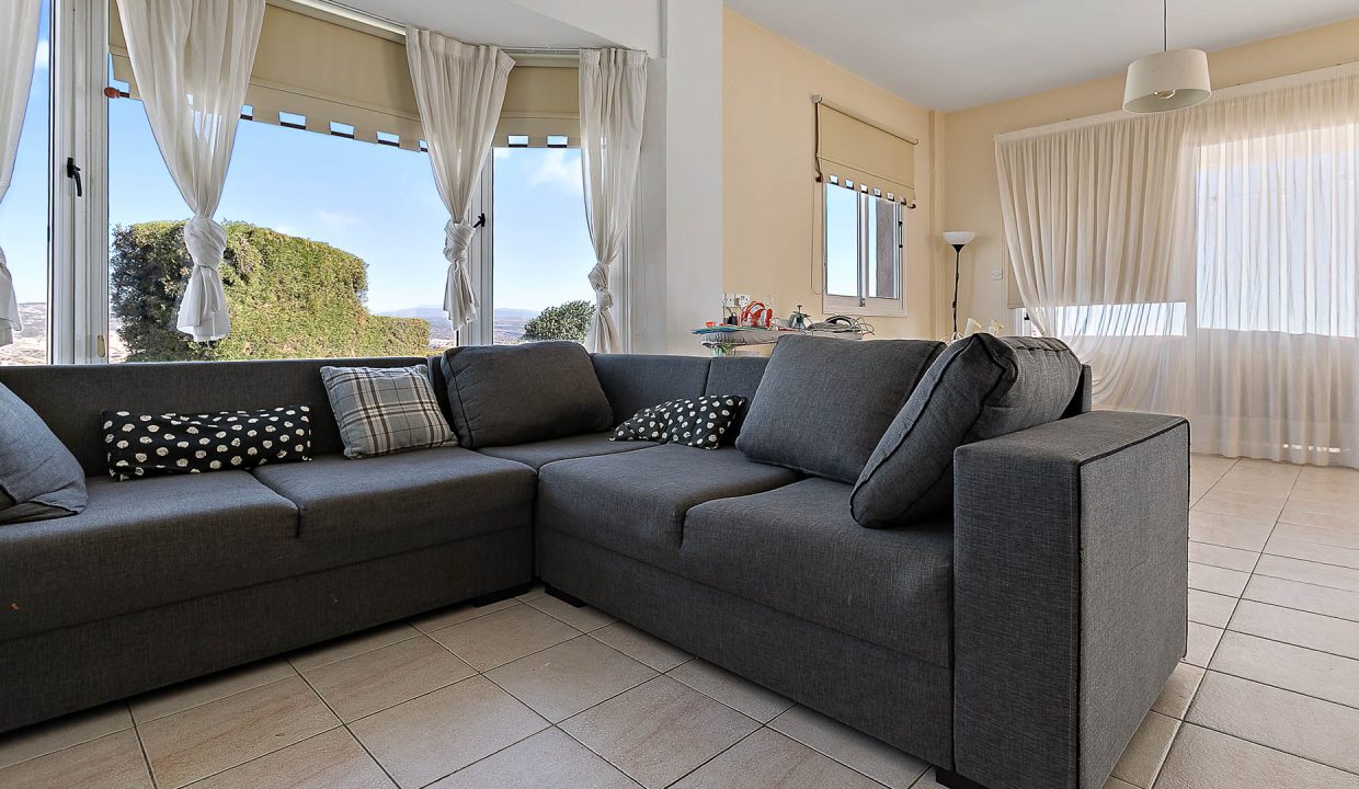 3 Bedroom Villa For Sale - Pissouri, Pissouri Village, Limassol: ID 1109 15 - ID 1109 - Comark Estates