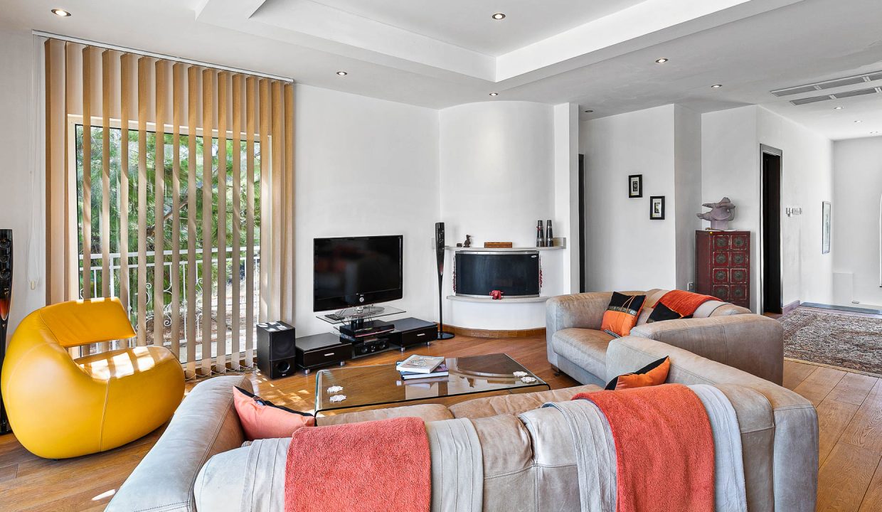 5 Bedroom Villa For Sale - Pissouri, Pissouri Village, Limassol: ID 1112 09 - ID 1112 - Comark Estates