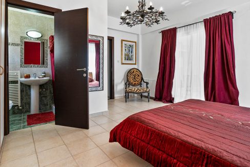 5 Bedroom Villa For Sale - Pissouri, Pissouri Village, Limassol: ID 1112 31 - ID 1112 - Comark Estates