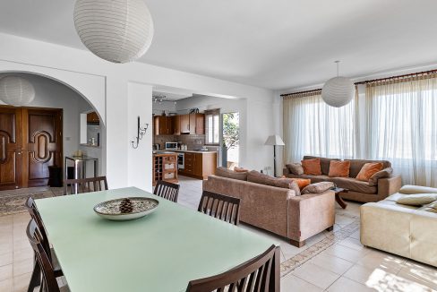 5 Bedroom Villa For Sale - Pissouri, Pissouri Village, Limassol: ID 1112 39 - ID 1112 - Comark Estates