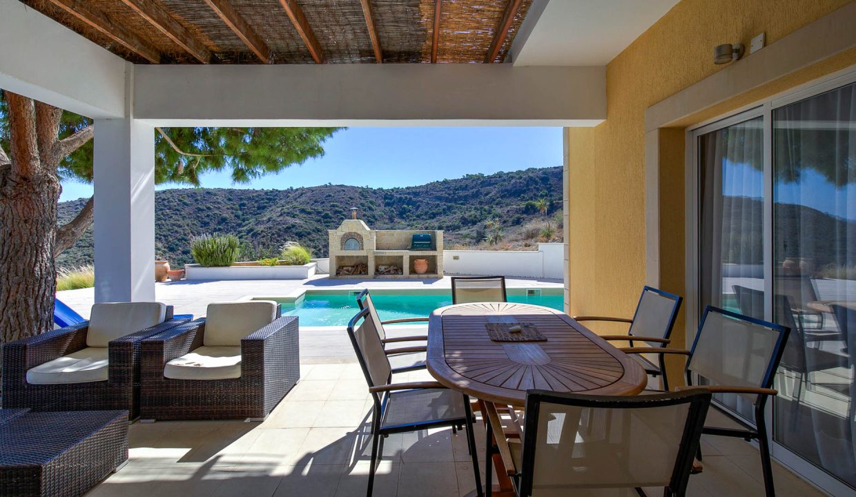 5 Bedroom Villa For Sale - Pissouri, Pissouri Village, Limassol: ID 1112 41 - ID 1112 - Comark Estates