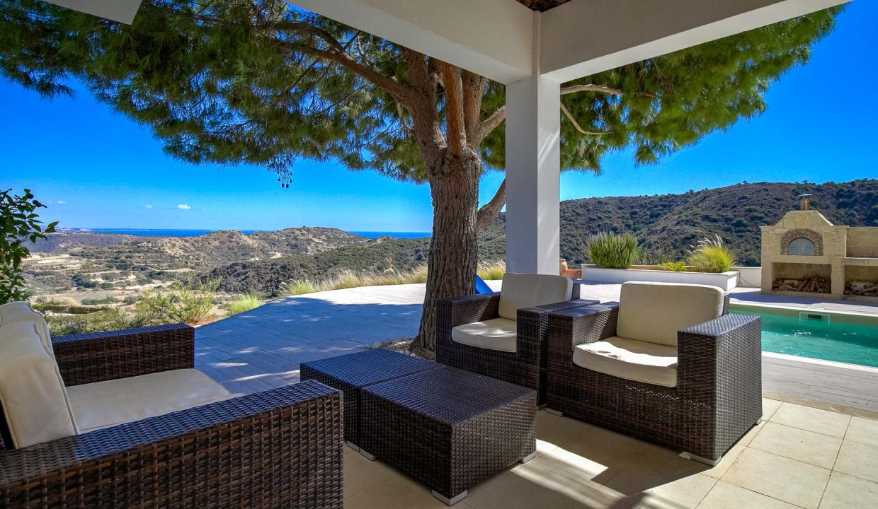 5 Bedroom Villa For Sale - Pissouri, Pissouri Village, Limassol: ID 1112 43 - ID 1112 - Comark Estates