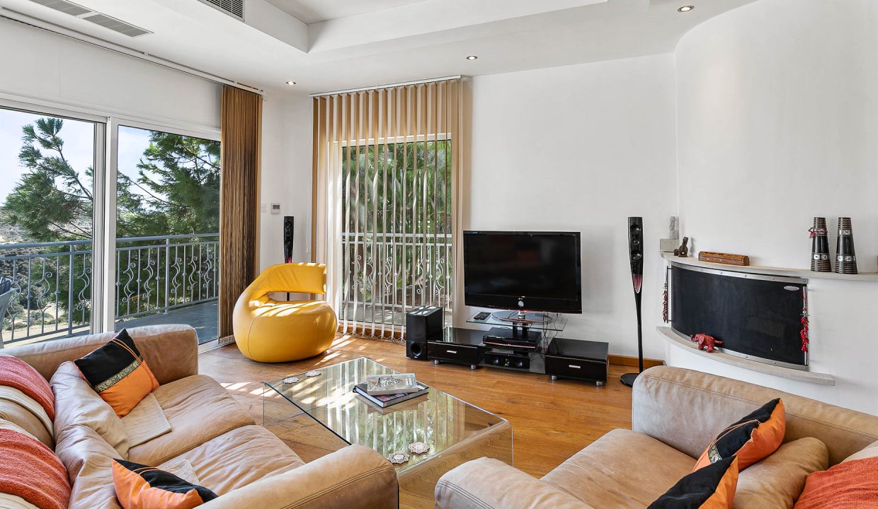 5 Bedroom Villa For Sale - Pissouri, Pissouri Village, Limassol: ID 1112 08 - ID 1112 - Comark Estates