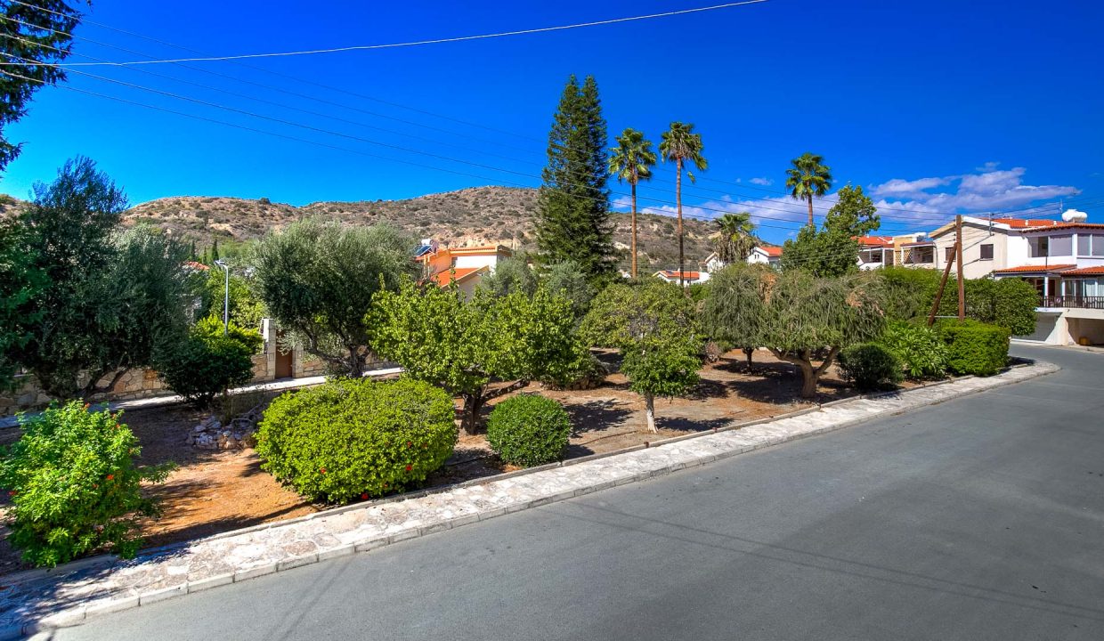 2 Bedroom Townhouse For Sale - Pissouri, Pissouri Bay, Limassol: ID 1137 12 - ID 1137 - Comark Estates