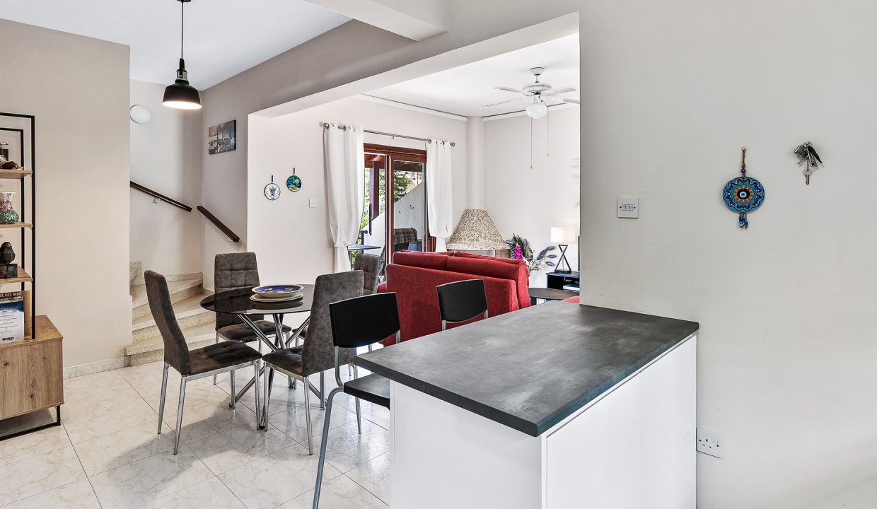 2 Bedroom Townhouse For Sale - Pissouri, Pissouri Bay, Limassol: ID 1137 22 - ID 1137 - Comark Estates