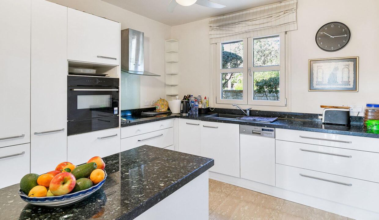 3 Bedroom Townhouse For Sale - Western Plateau, Aphrodite Hills, Paphos: ID 1148 11 – ID 1148 - Comark Estates