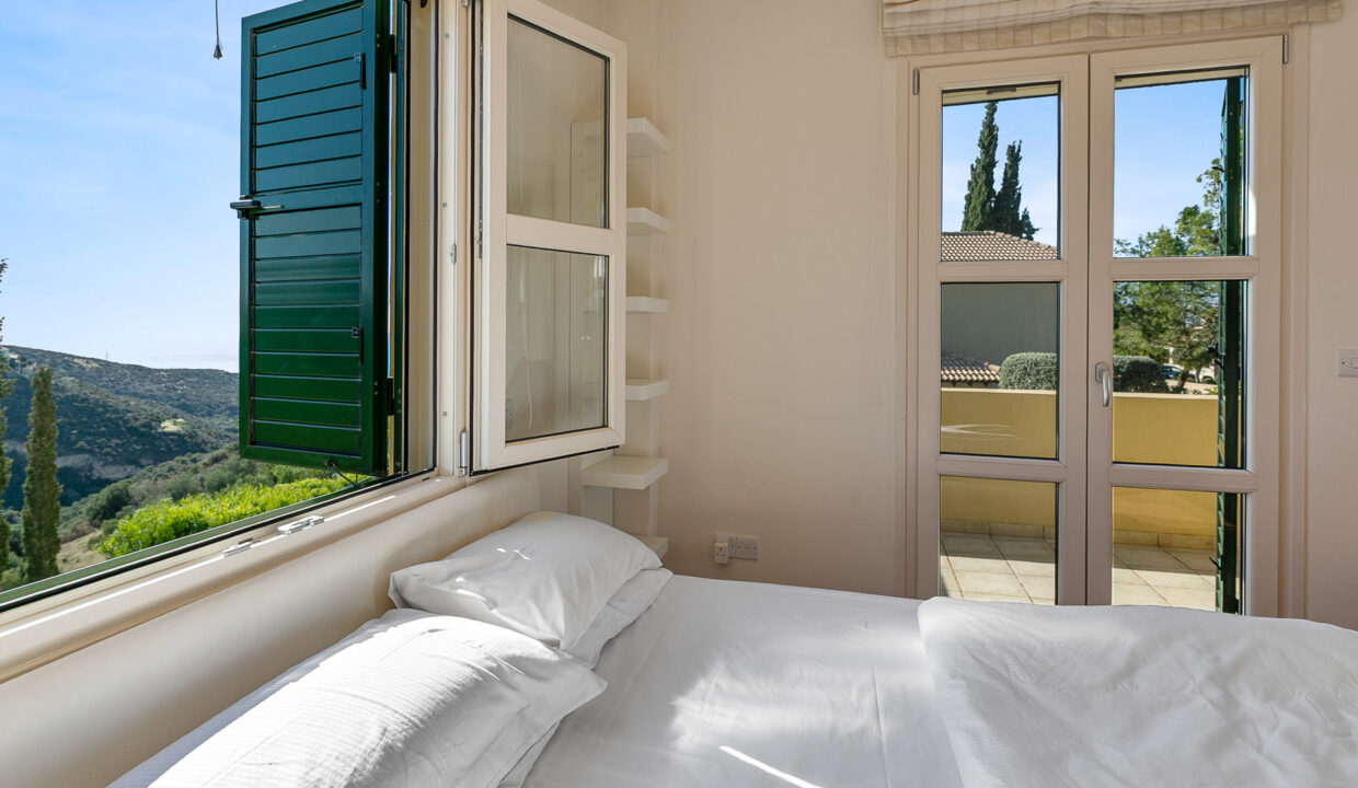 3 Bedroom Townhouse For Sale - Western Plateau, Aphrodite Hills, Paphos: ID 1148 24 – ID 1148 - Comark Estates