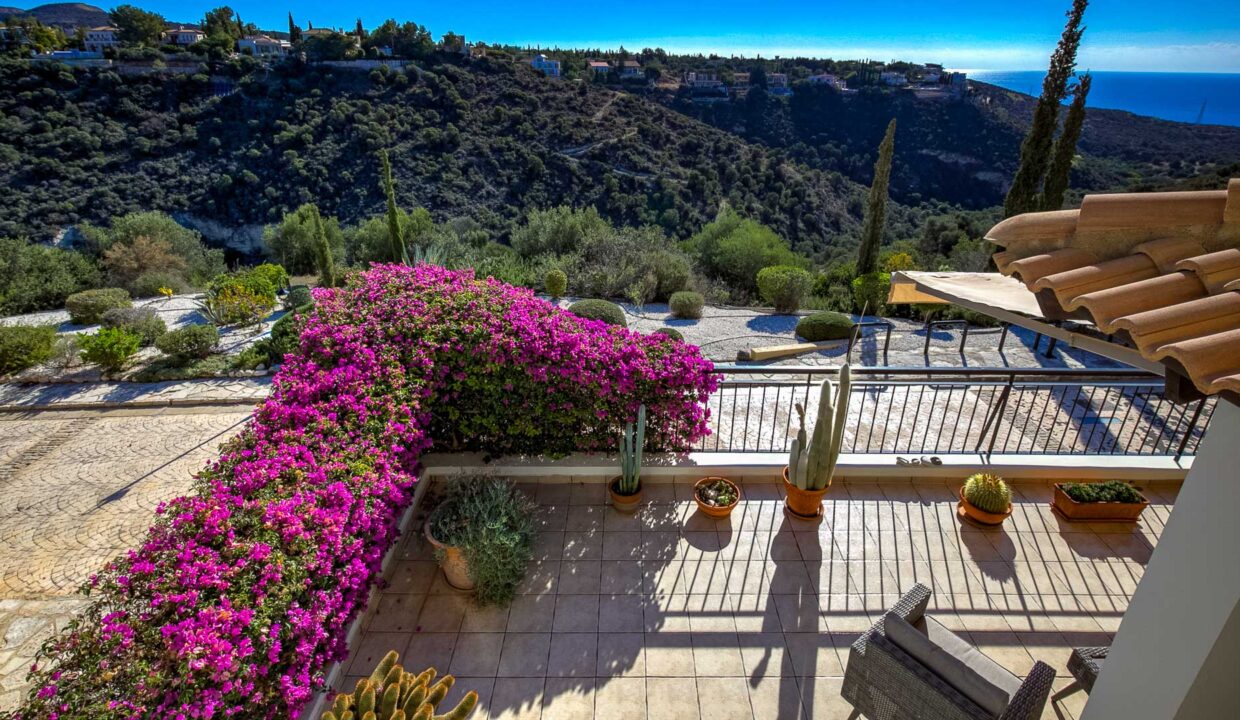 3 Bedroom Townhouse For Sale - Western Plateau, Aphrodite Hills, Paphos: ID 1148 30– ID 1148 - Comark Estates