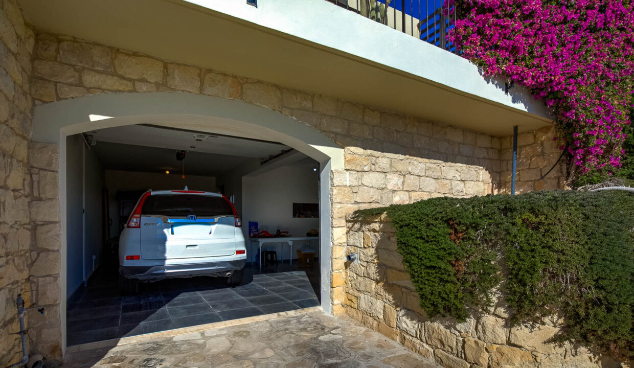 3 Bedroom Townhouse For Sale - Western Plateau, Aphrodite Hills, Paphos: ID 1148 40 – ID 1148 - Comark Estates