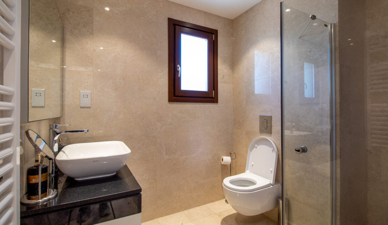 5 Bedroom Villa For Sale - Alexander Heights, Western Plateau, Aphrodite Hills, Paphos: 1174 01 – ID 1174 - Comark Estates