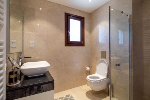 5 Bedroom Villa For Sale - Alexander Heights, Western Plateau, Aphrodite Hills, Paphos: 1174 01 – ID 1174 - Comark Estates