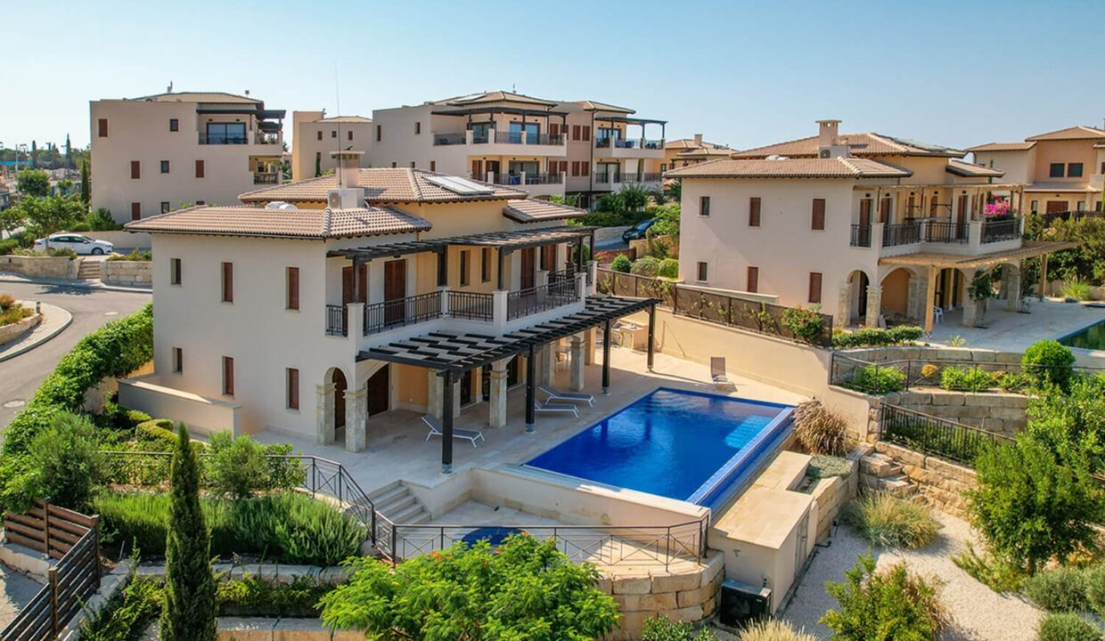 5 Bedroom Villa For Sale - Alexander Heights, Western Plateau, Aphrodite Hills, Paphos: 117416 01 – ID 1174 - Comark Estates
