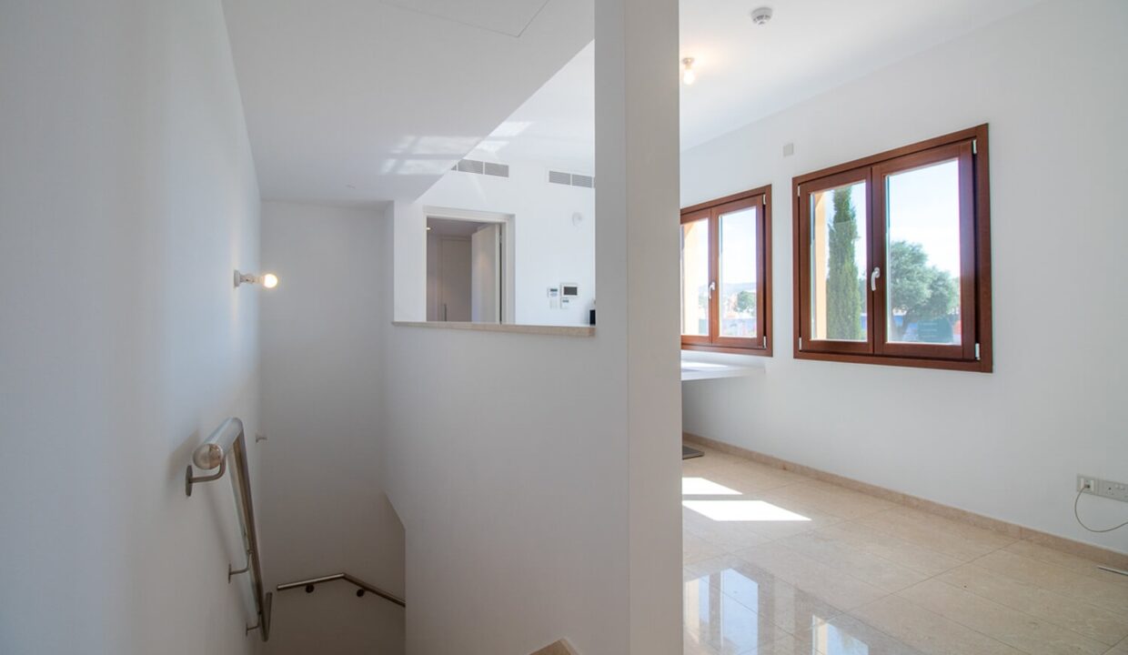 5 Bedroom Villa For Sale - Alexander Heights, Western Plateau, Aphrodite Hills, Paphos: 1174 17 – ID 1174 - Comark Estates