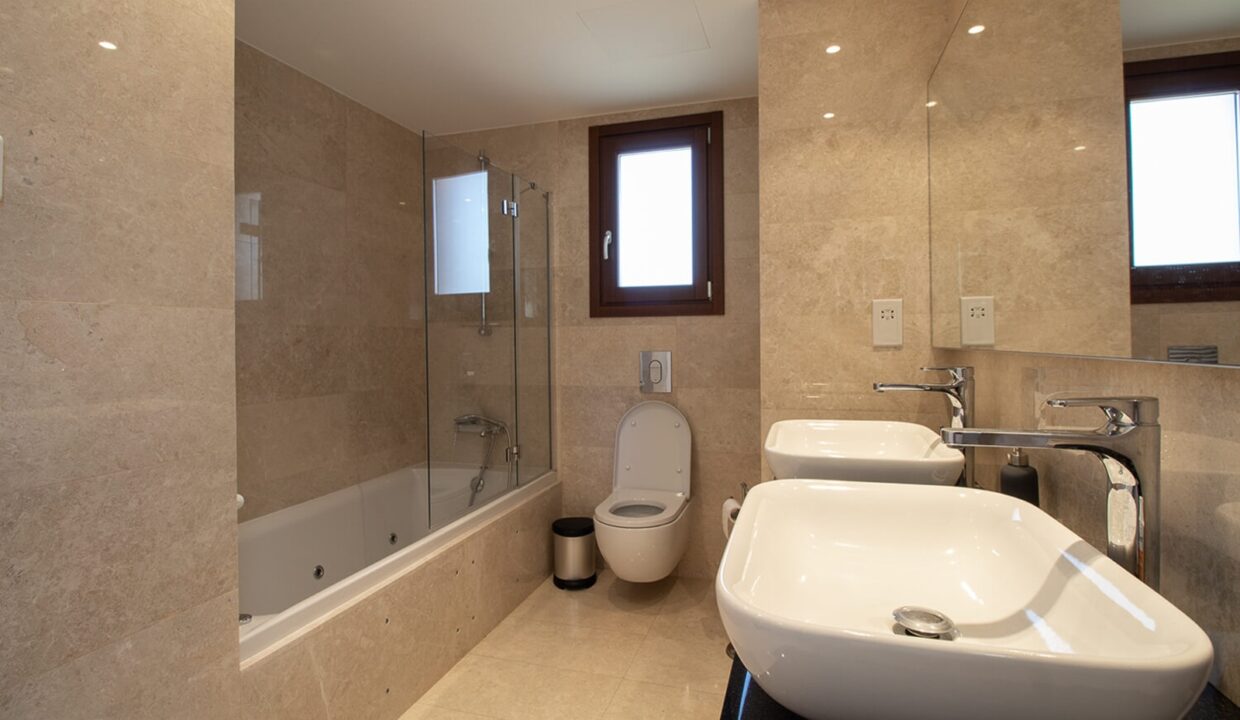 5 Bedroom Villa For Sale - Alexander Heights, Western Plateau, Aphrodite Hills, Paphos: 1174 21 – ID 1174 - Comark Estates