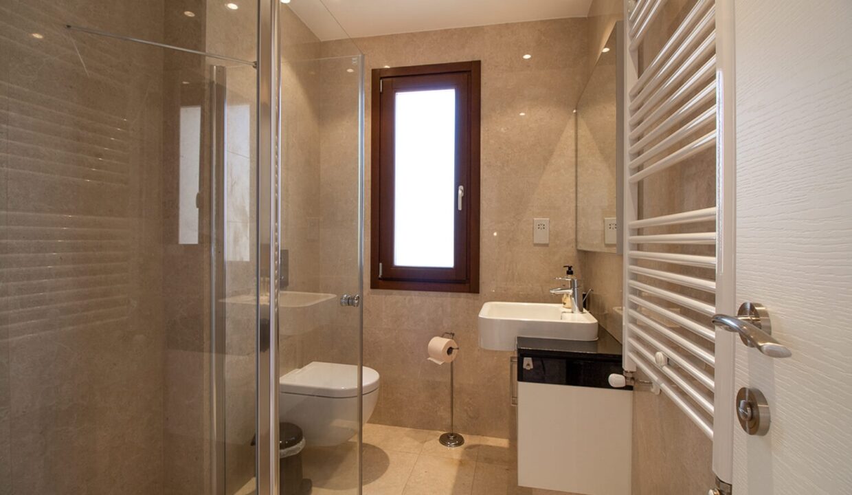 5 Bedroom Villa For Sale - Alexander Heights, Western Plateau, Aphrodite Hills, Paphos: 1174 03 – ID 1174 - Comark Estates