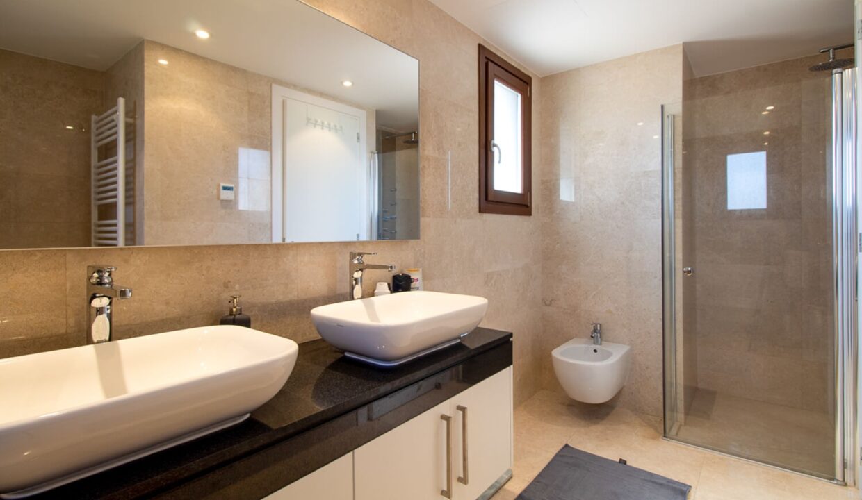 5 Bedroom Villa For Sale - Alexander Heights, Western Plateau, Aphrodite Hills, Paphos: 1174 05 – ID 1174 - Comark Estates
